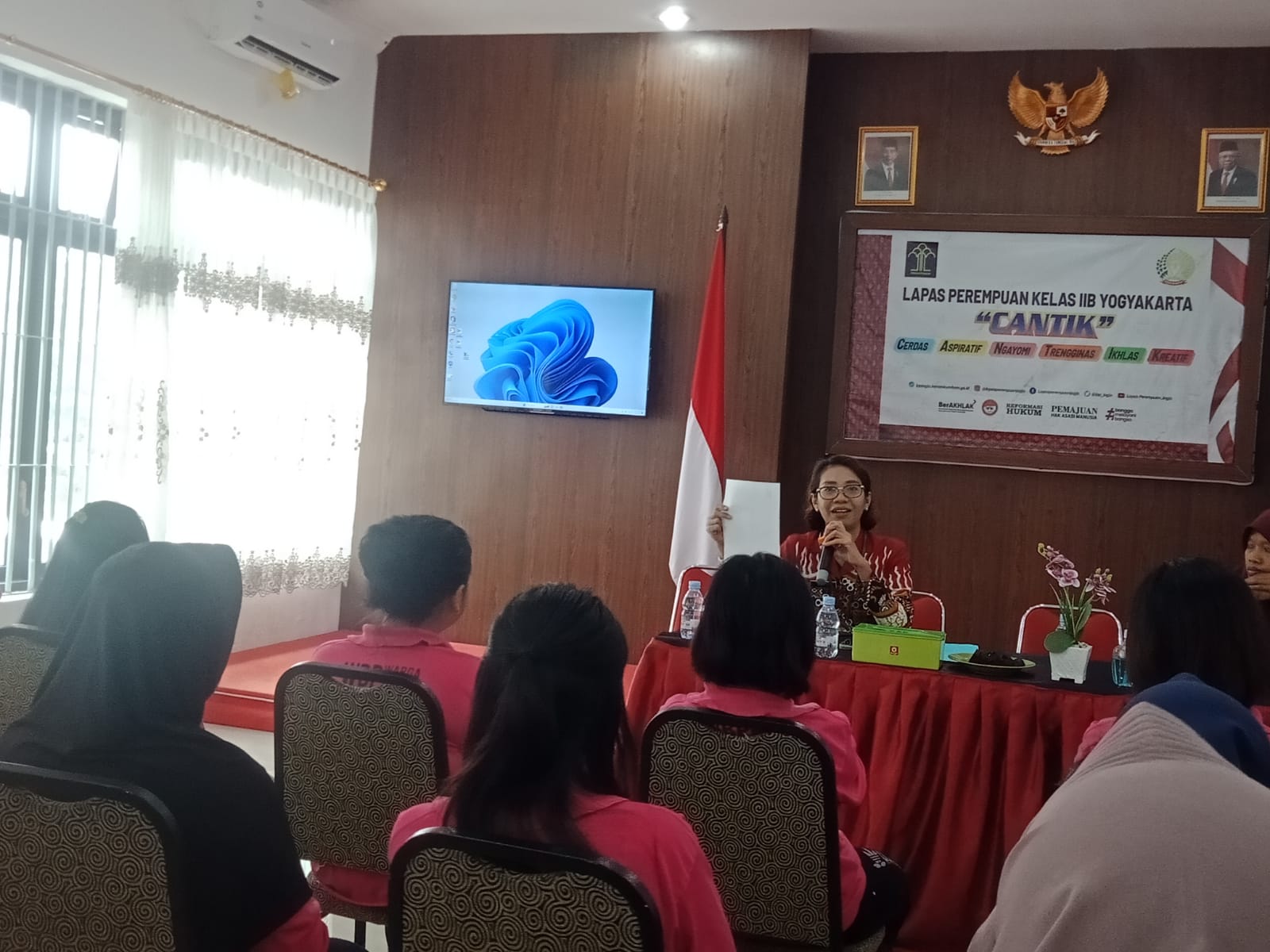 Penyuluhan Hukum Bagi Warga Binaan Pemasyarakatan Perempuan Kelas IIB Yogyakarta