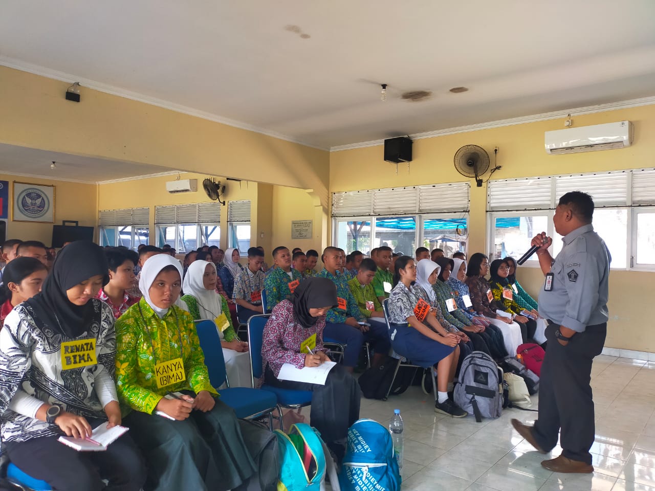 Penyuluhan Hukum MPLS di SMA Angkasa Sleman