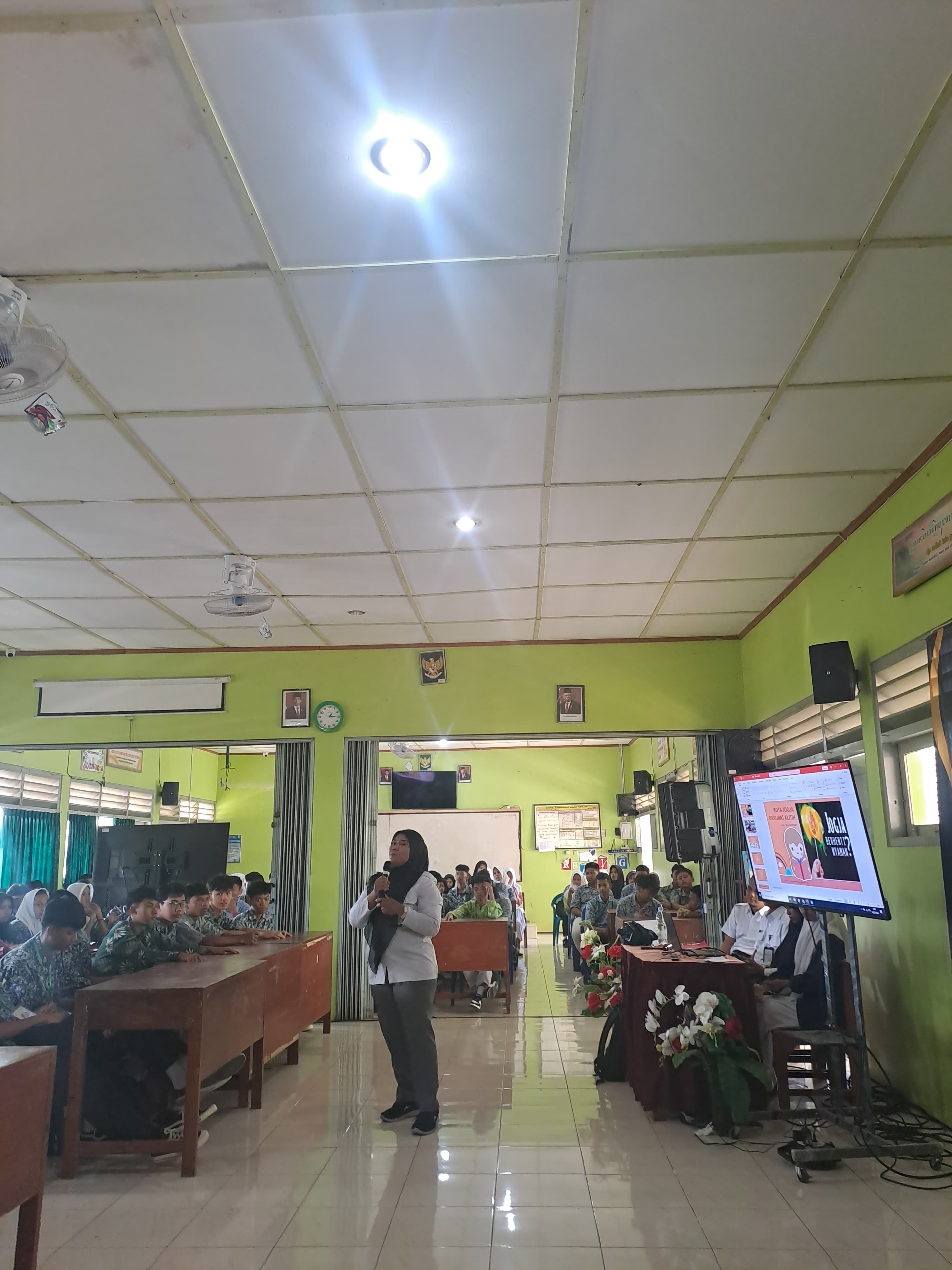 Penyuluhan Hukum MPLS di SMA 1 Patuk