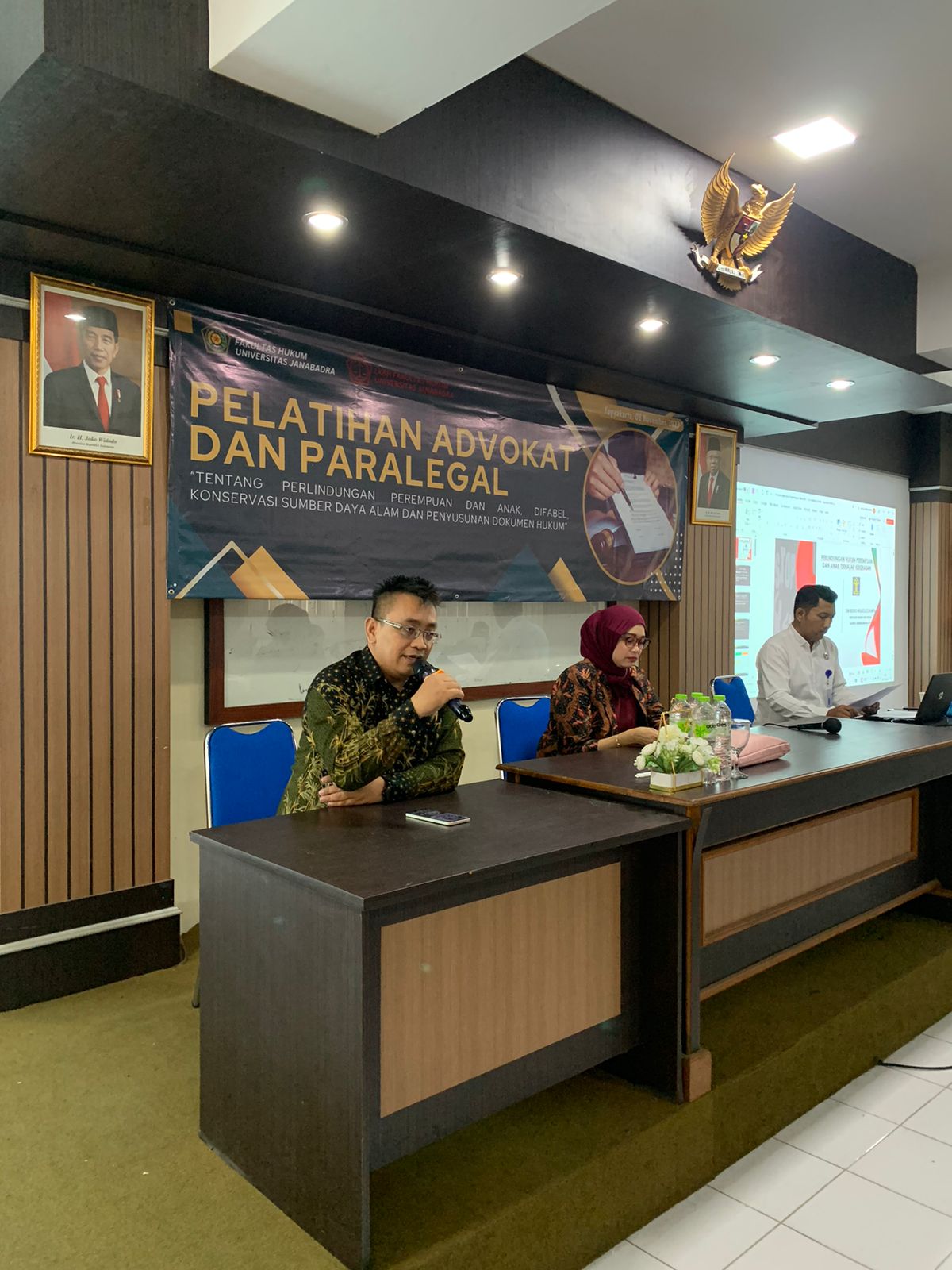 pelatihan advokat dan paralegal