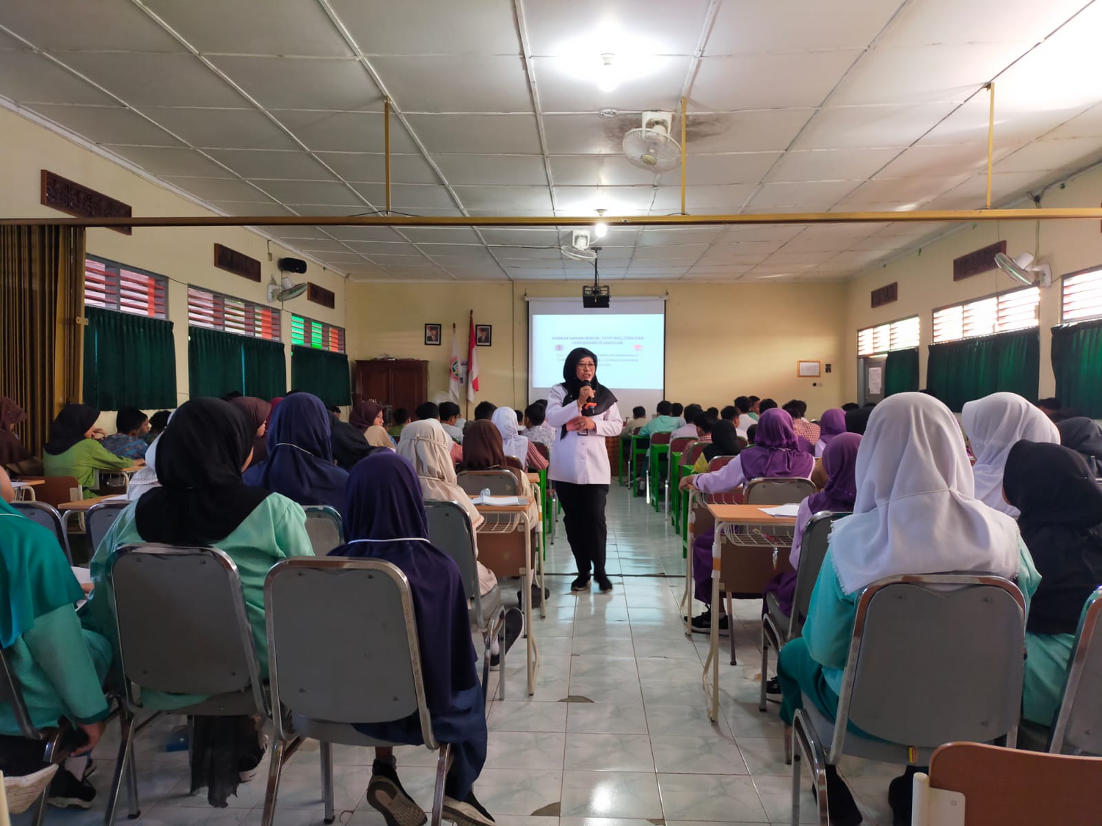 Penyuluhan Hukum di SMPN 2 Berbah Sleman