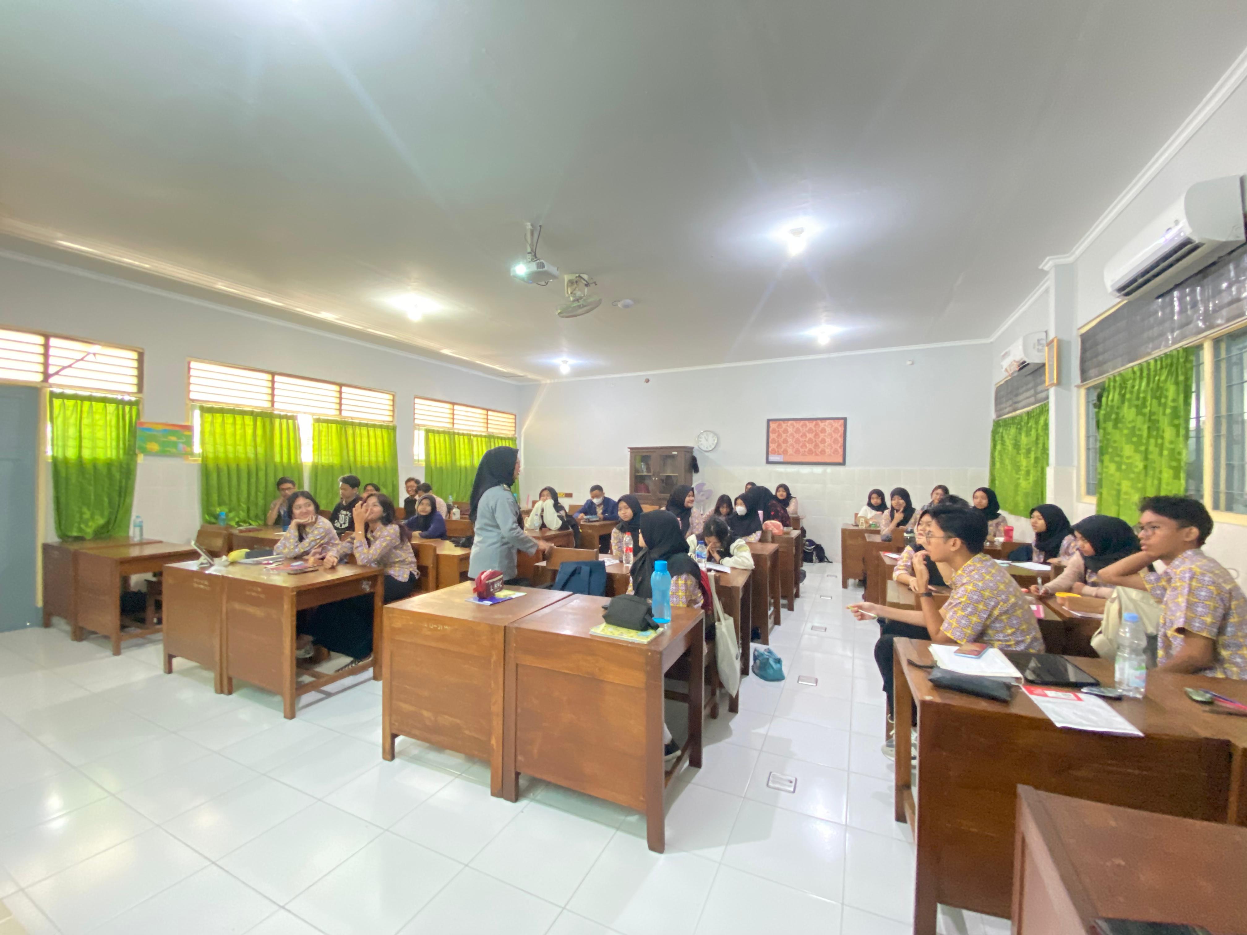 Penyluhan Hukum Kelas XII-I SMA N 9 Yogyakarta
